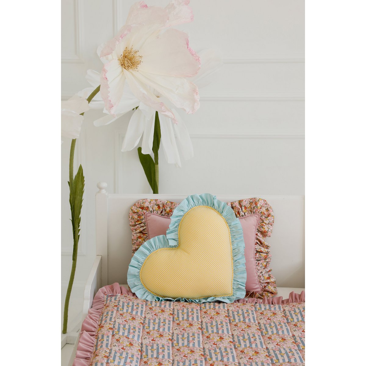 Dubbelzijdig hartkussen met franje "Summer Garden" Valentijnscadeau voor haar, Pasen en Spring Decor, Baby Shower Cadeau voor meisje, mama cadeau