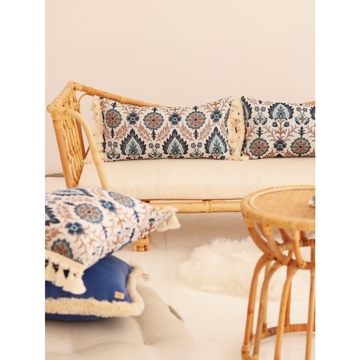 "Blue Iris in Istanbul" bolster met franje