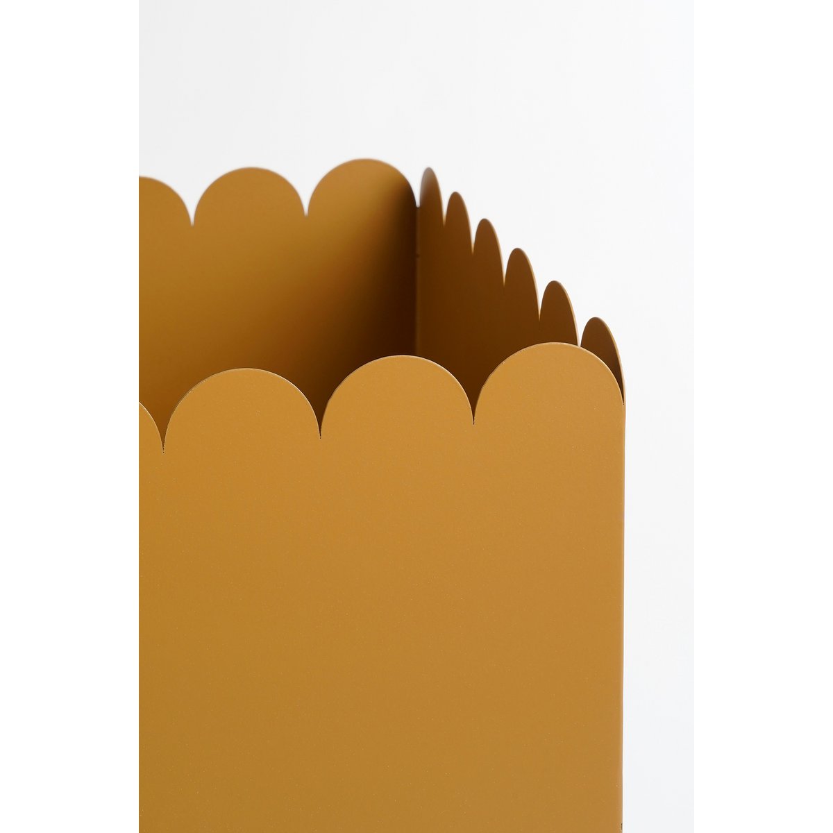 Steffano Plantenbak op Standaard - L58 x B28 x H60 cm - Metaal - Lichtbruin