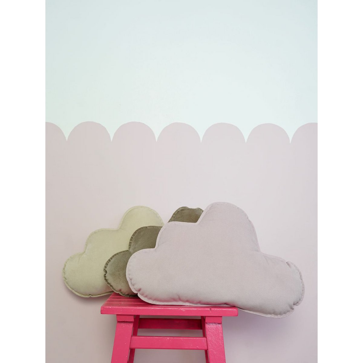 Velvet Wolkenkussen voor babykamer "Poederroze"