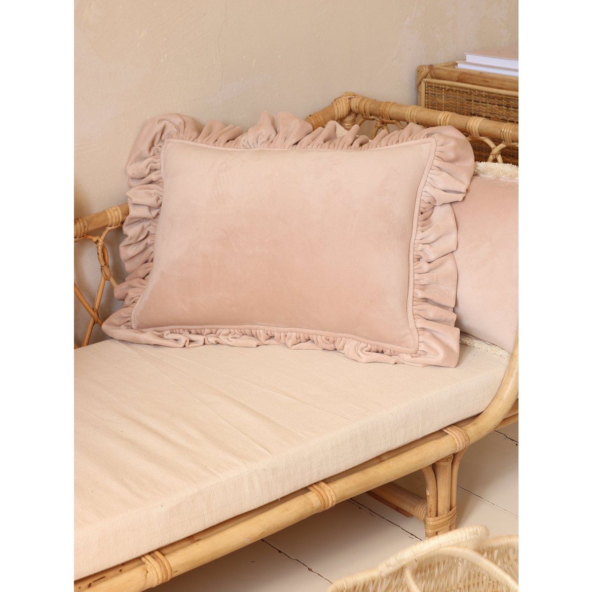 Zachte fluwelen bolster "Latte" met franje