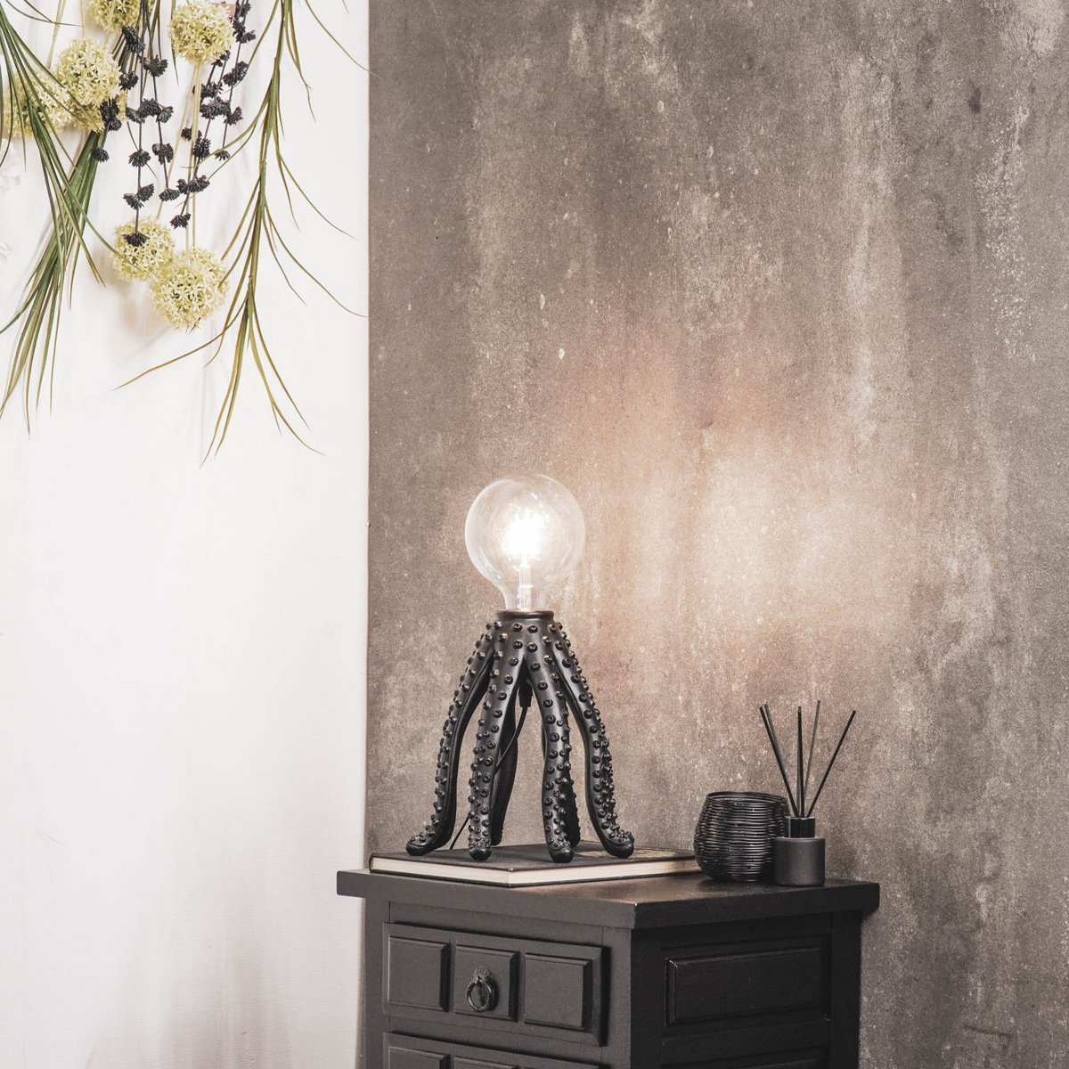 Housevitamin Octopus Table Lamp - Black-25x25cm