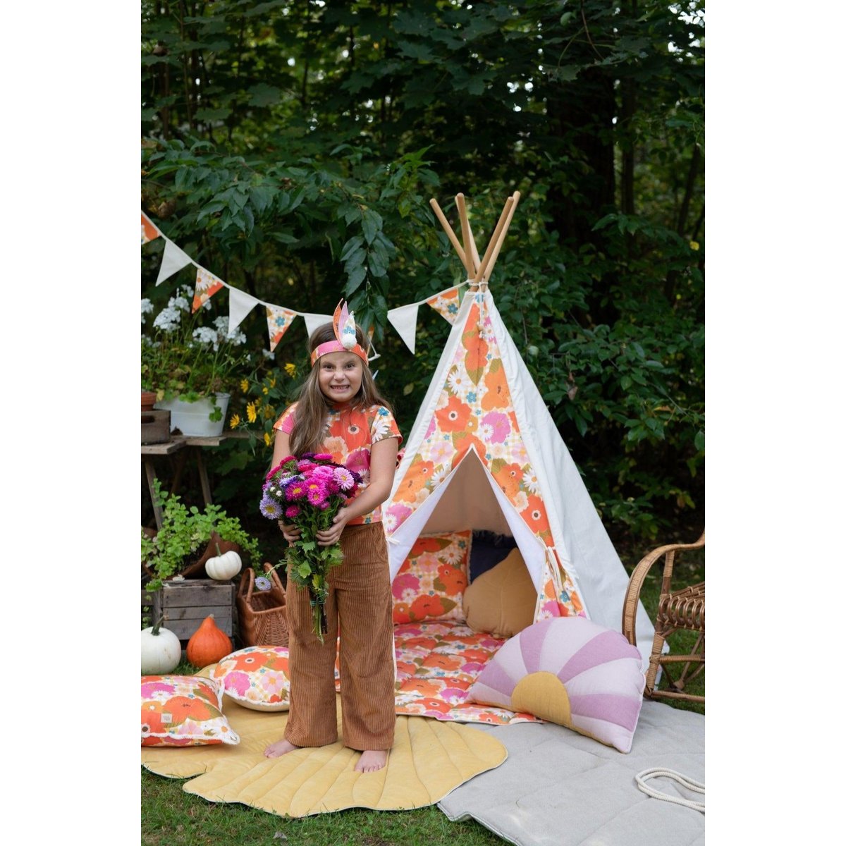 Tipi- en mattenset “Picknick met de bloemen”.