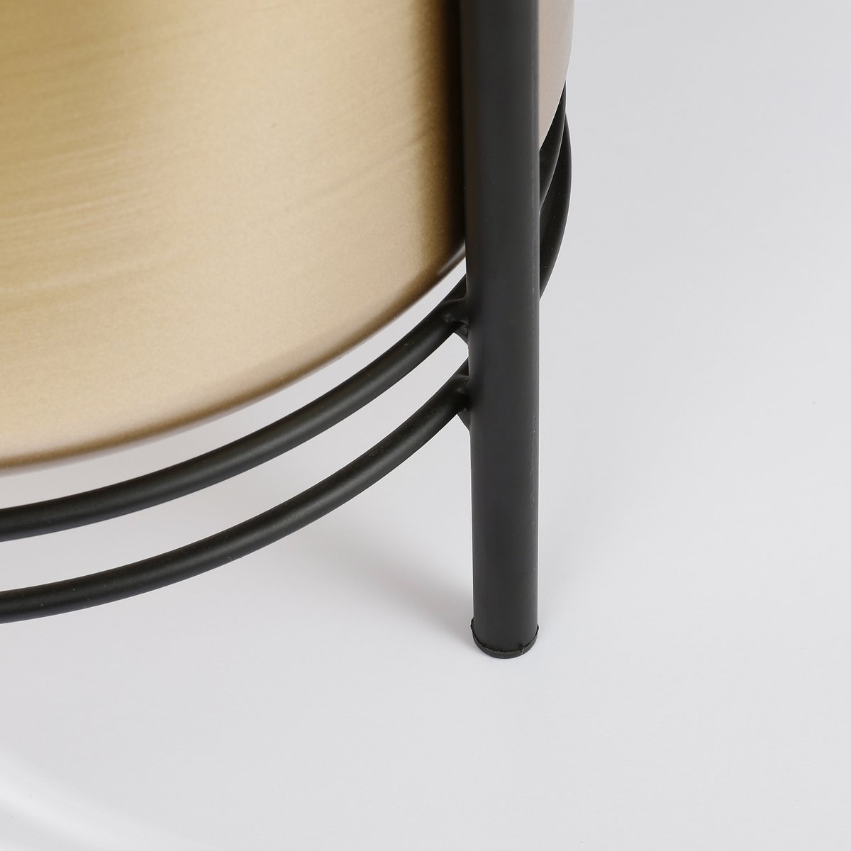 Sverre Flowerpot on Stand - H28 x Ø19 cm - Gold, Black