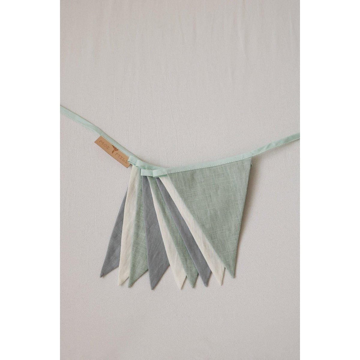 "MintLove"-slinger
