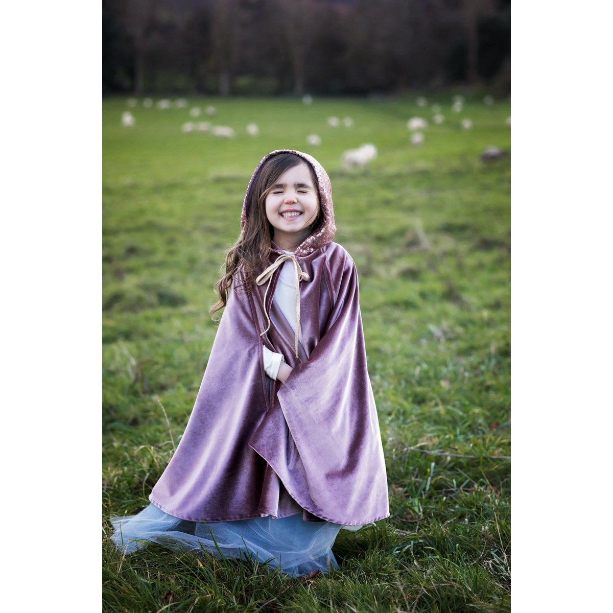Magische cape ‘Cosmic Pearl Riding Hood’
