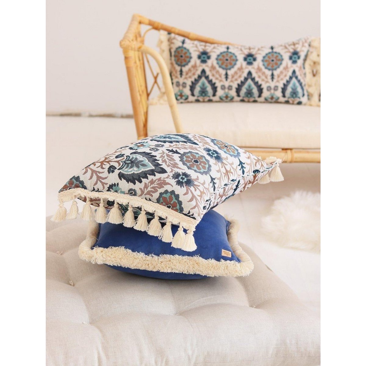 "Blue Iris in Istanbul" bolster met franje