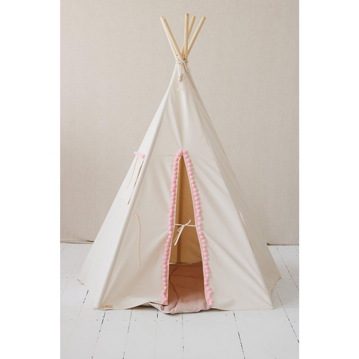 Tipi-tent "Fluffy Pompoms" met pompons