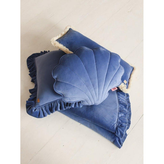 Zacht fluwelen kussen met ruche “Sapphire”