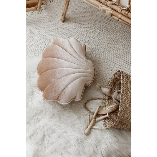 Fluwelen schelpkussen 'Beige Parel'