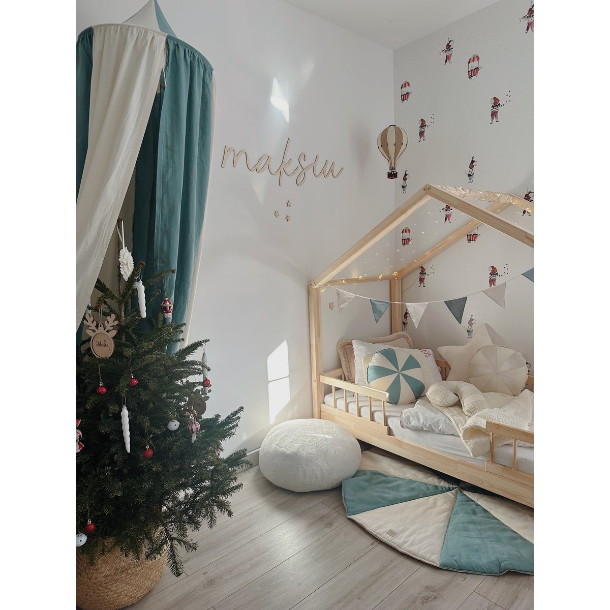 Bouclé, katoenen patchwork Lillipop-kussen “Wit lam”.