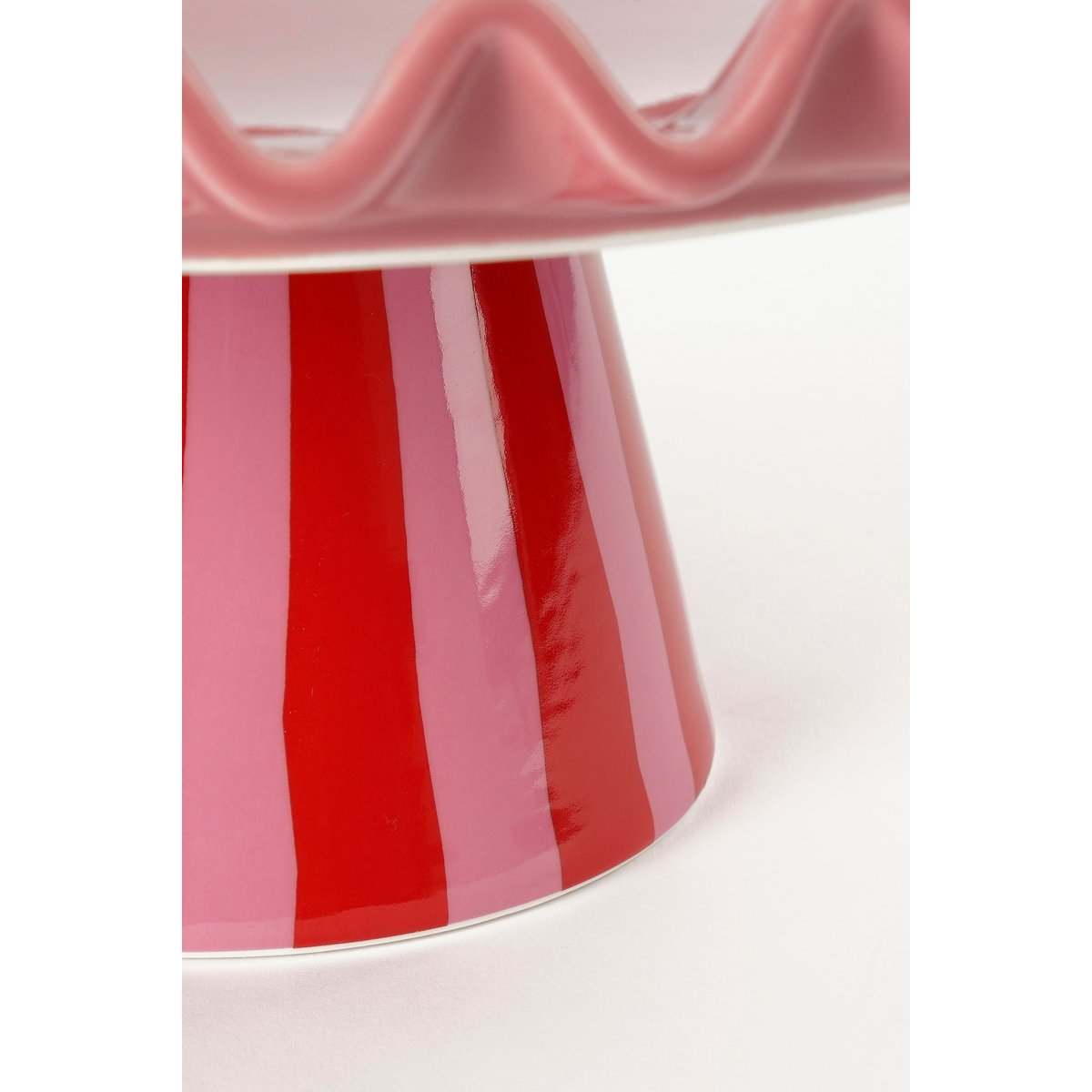 Bella Taartplateau - H13 x Ø30 cm - Keramiek - Roze, Rood