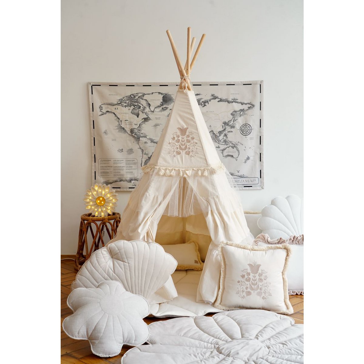 Tipi-tent "Boho" met ruches en borduursels