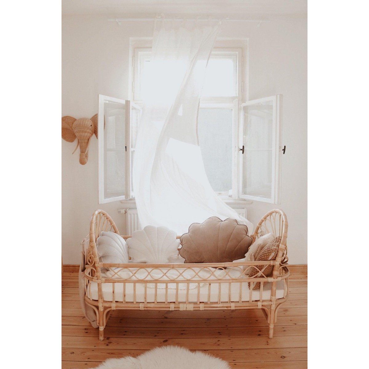 Fluwelen schelpkussen 'White Pearl'