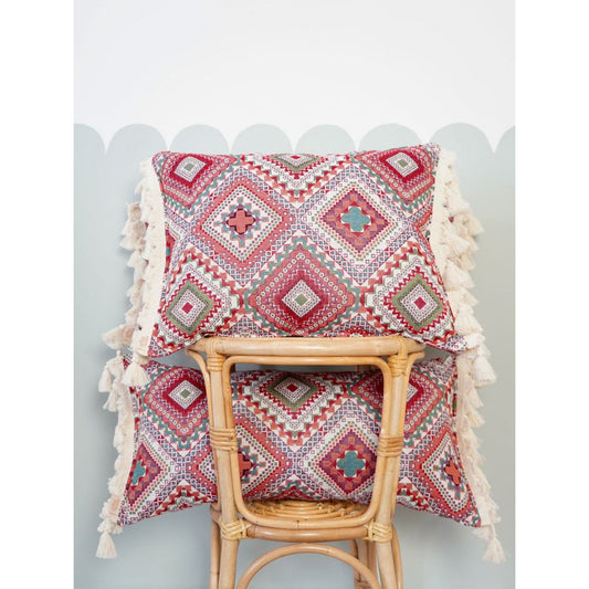 Decoratief kussen "Roze boho-stijl" met franjes