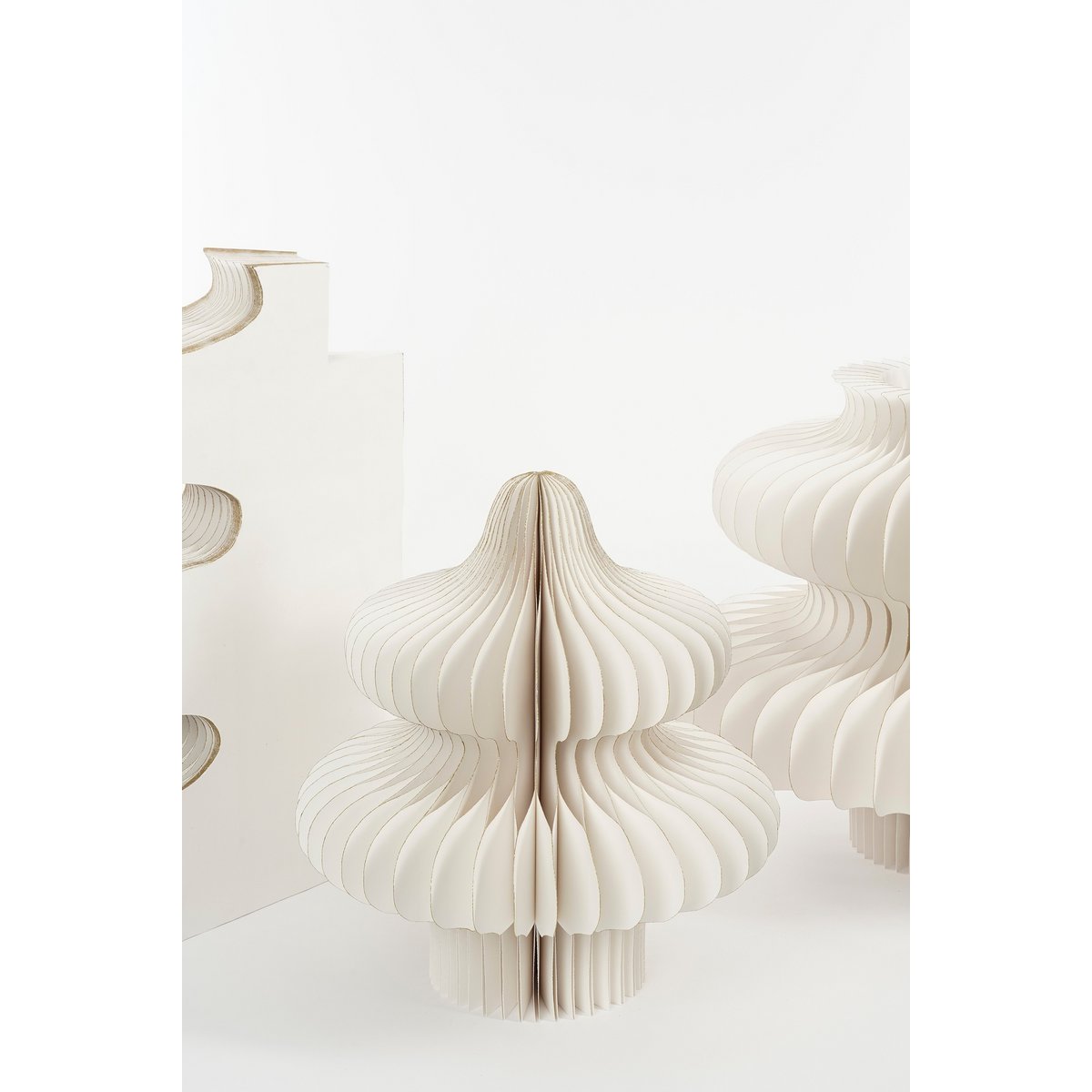 Decoratie Kerstboom - H152 x  Ø104 cm - Papier - FSC 100% - Wit