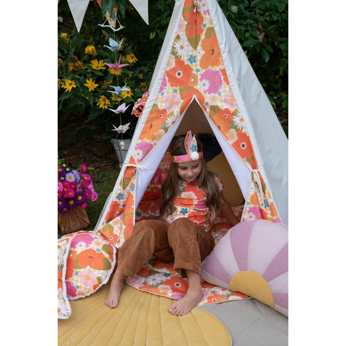 Tipi-tent “Picknick met bloemen”.