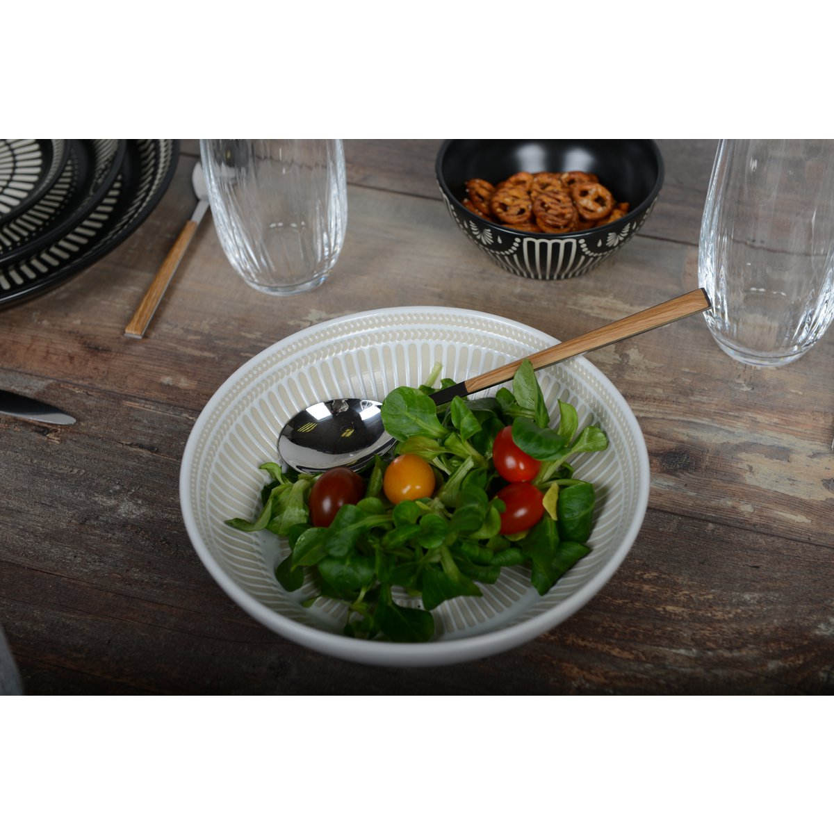 WHITE SOUP PLATE 20CM