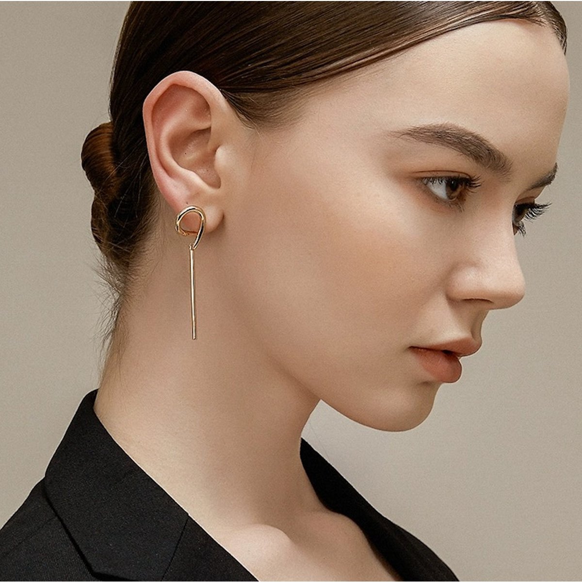 Geometric curve hoop with long earrings