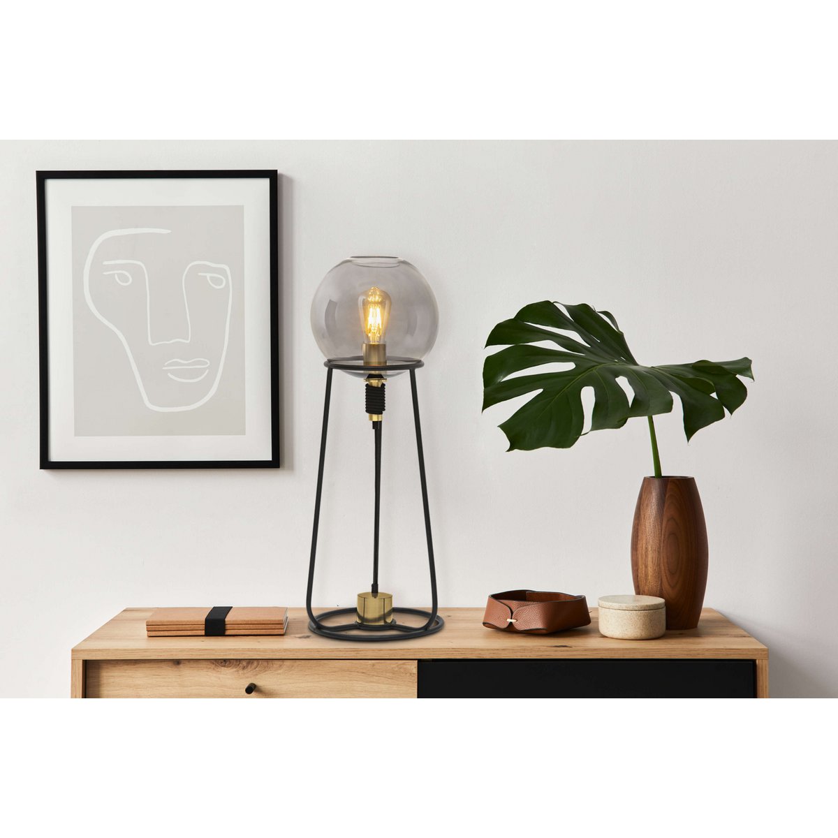 Tafellamp "Stelo", moderne tafellamp gemaakt van zwart metaal en rookglas, E27 -aansluiting, 71 cm hoog, voor eetkamer, woonkamer, gang of kantoor,