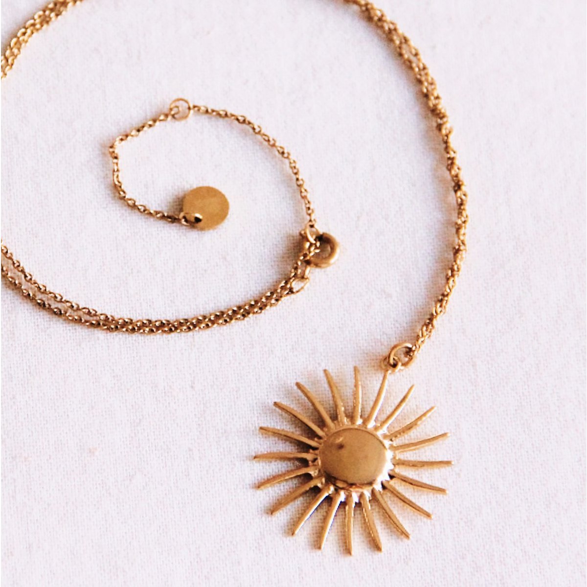 Fijne ketting met zon