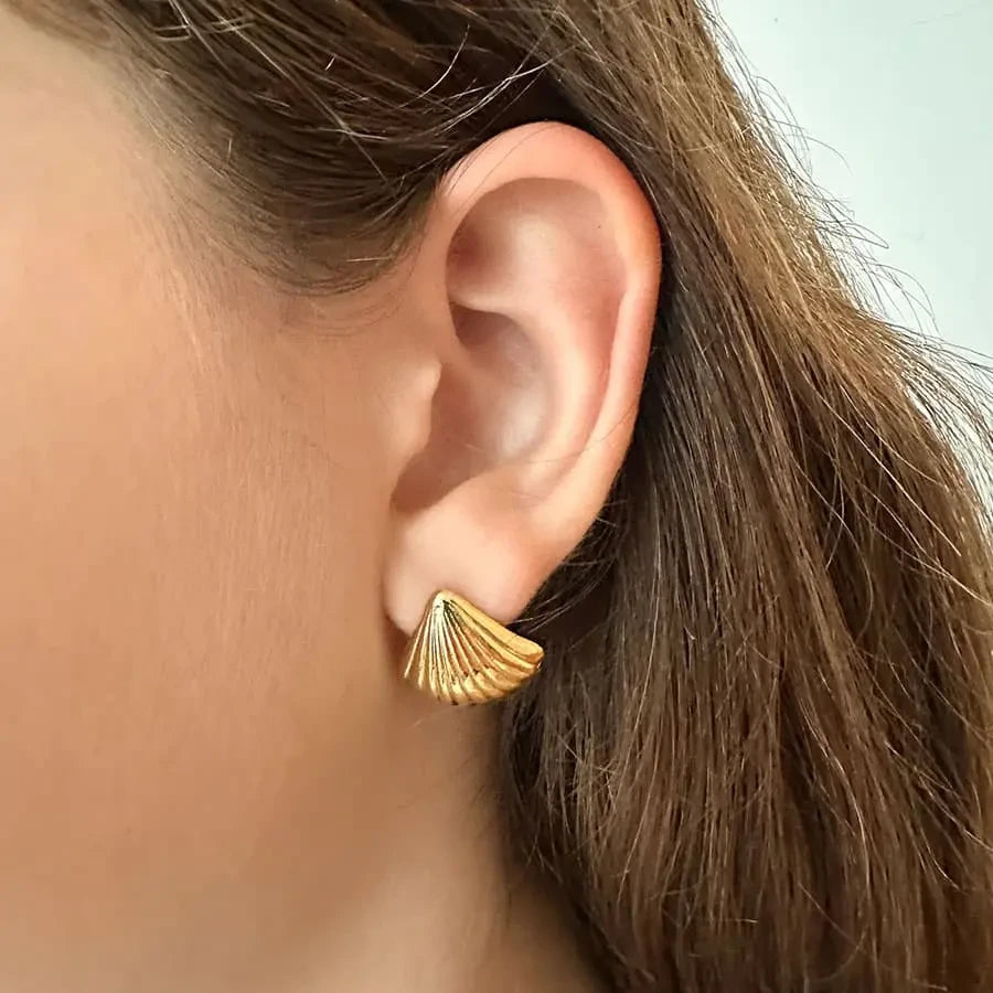 LOUIZ Gouden Schelpen knopjes