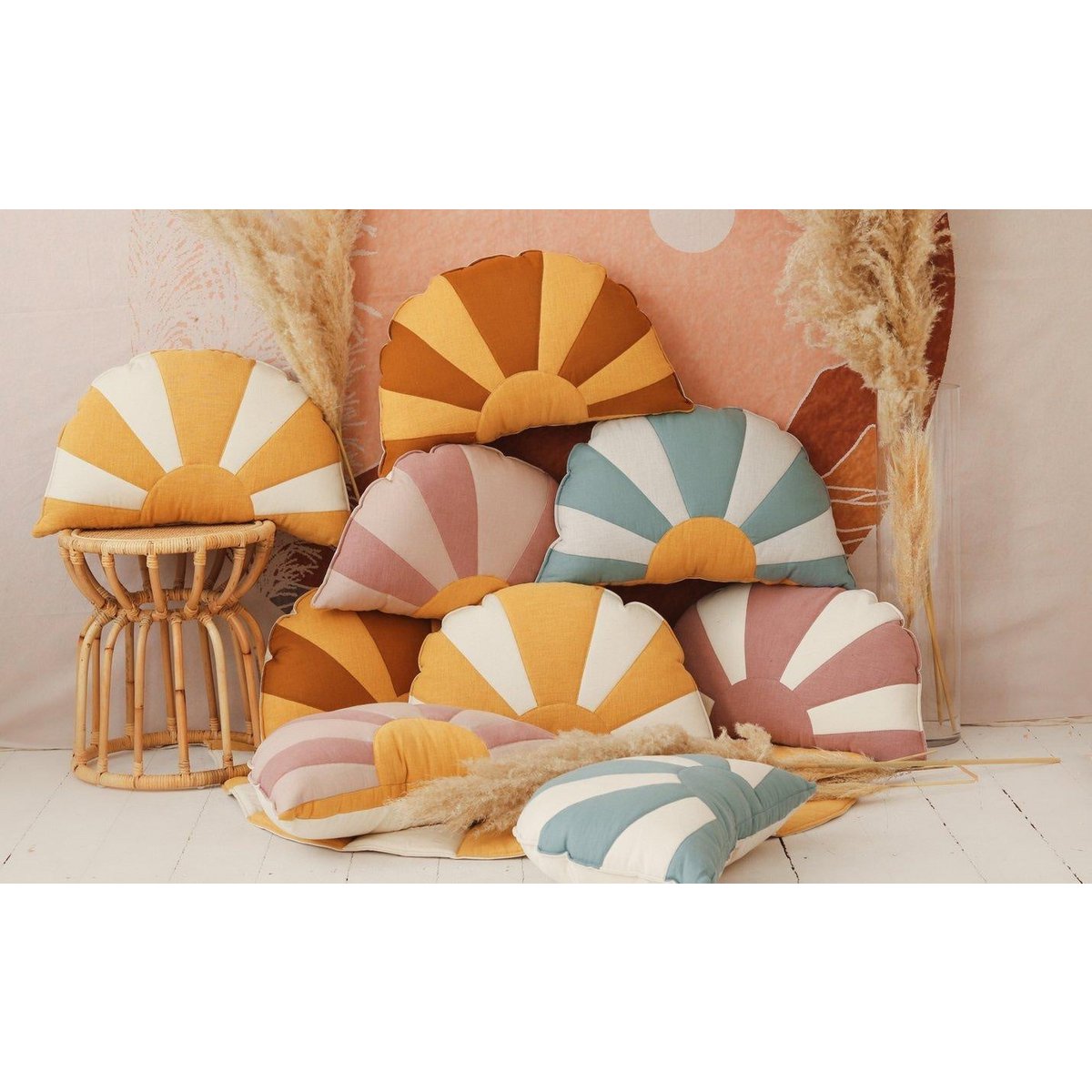 Zonnekussen “Sunset in Twin Peaks” VOLG DE ZON