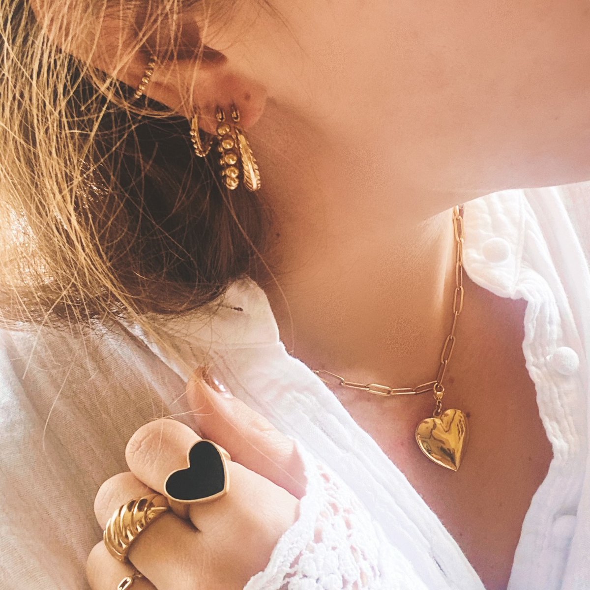 Stainless steel hoop 19mm “wide” – gold