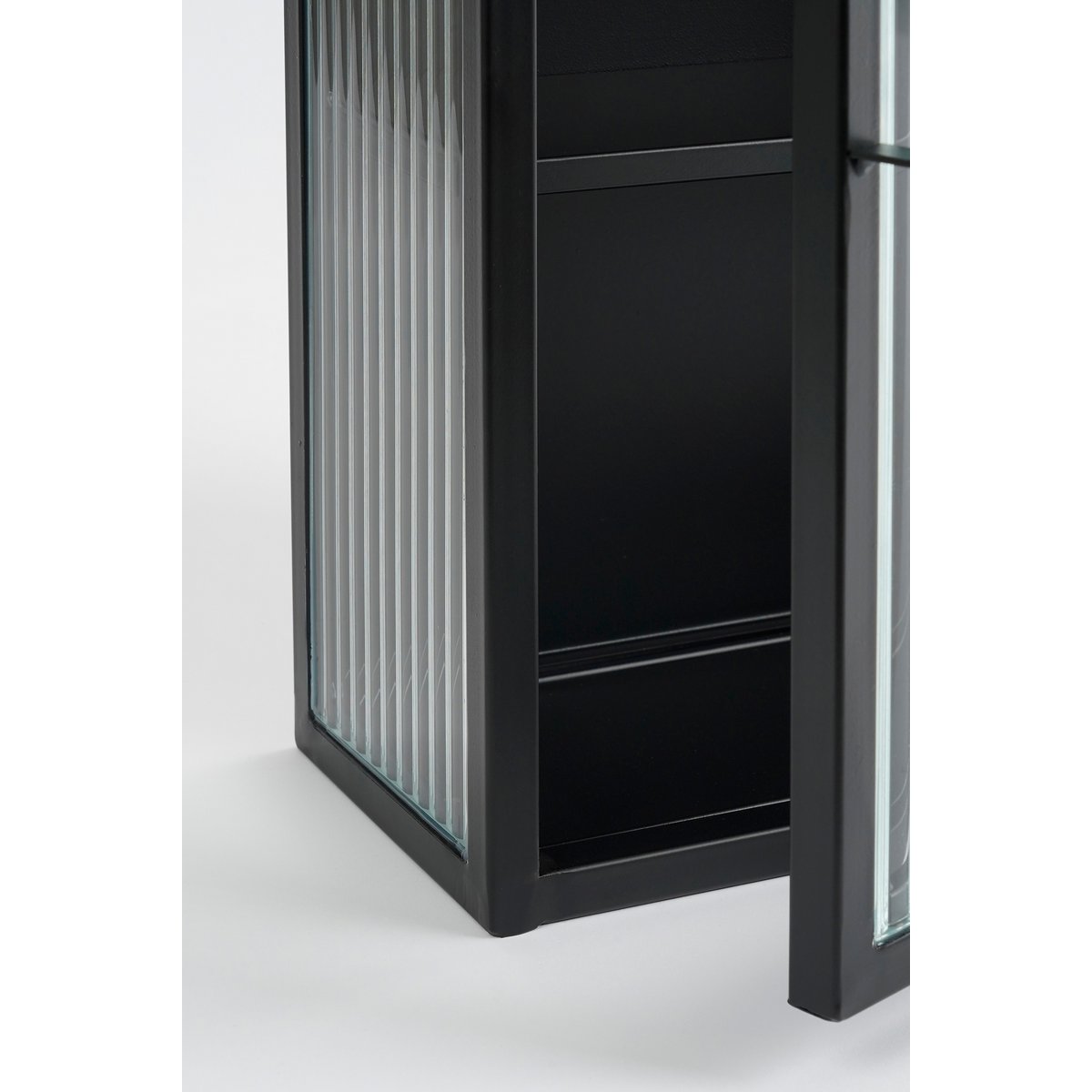 Clifton Wandkast - L38 x B15 x H74 cm - Metaal - Zwart