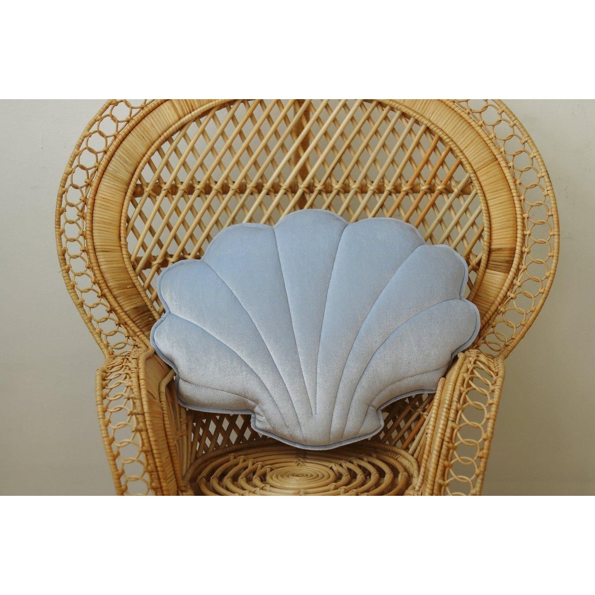 Fluwelen schelpkussen 'Blue Pearl'