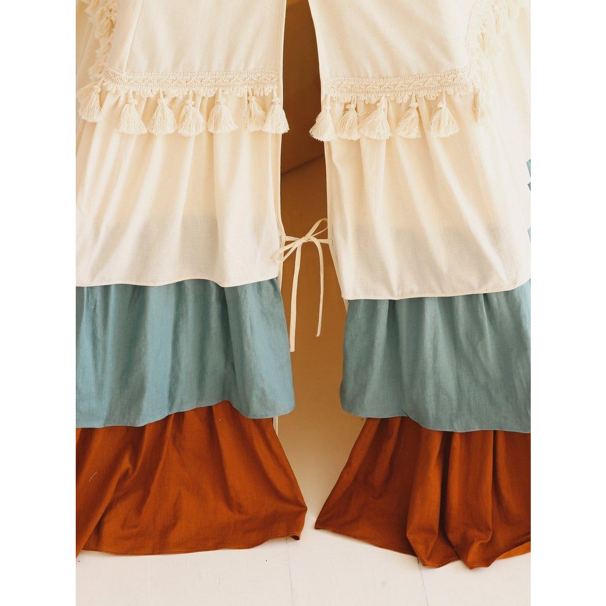 Tipi "Circus" met ruches en bruin-beige mat